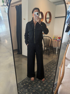 Black Round Trip Pant